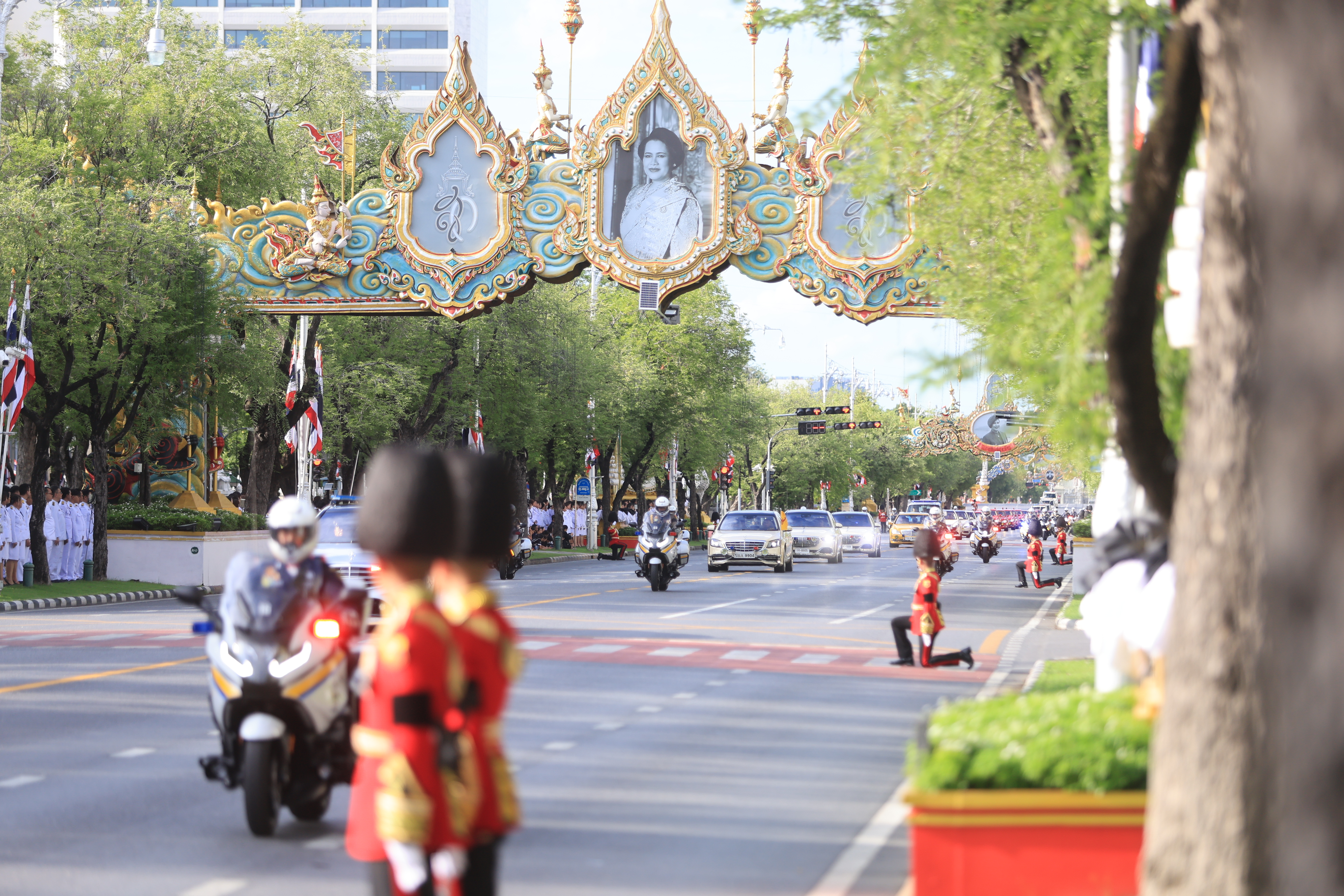 title - ส.ป.ก. ร่วมเข้าเฝ้าฯ และน้อมส่งเสด็จในการเคลื่อนขบวนอัญเชิญพระศพ สมเด็จพระเจ้าลูกเธอเจ้าฟ้าพัชรกิติยาภา นเรนทิราเทพยวดี กรมหลวงราชสาริณีสิริพัชร มหาวัชรราชธิดา สู่พระบรมมหาราชวัง